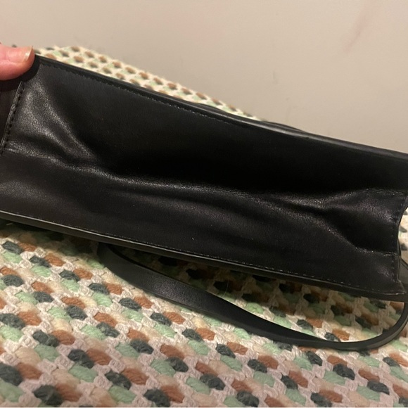 NWOT ‘Bloomin Good Time’ Satchel by Betsey Johnson - Picture 4 of 11